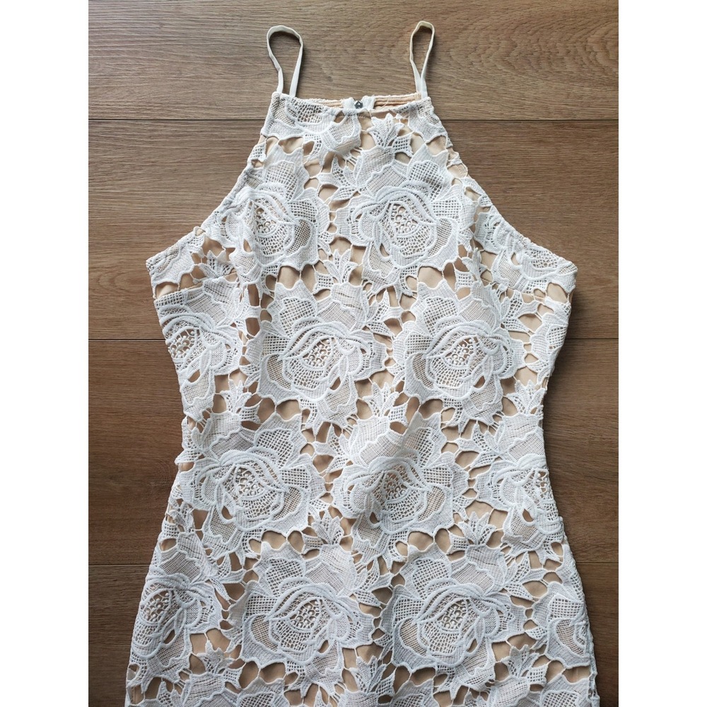 Lulus White Floral Crochet Lace Halter Sheath Dress Nude Lining NWT Large - Picture 2 of 14